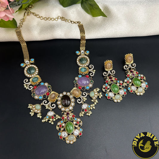 Zoya Traditional Necklace Set