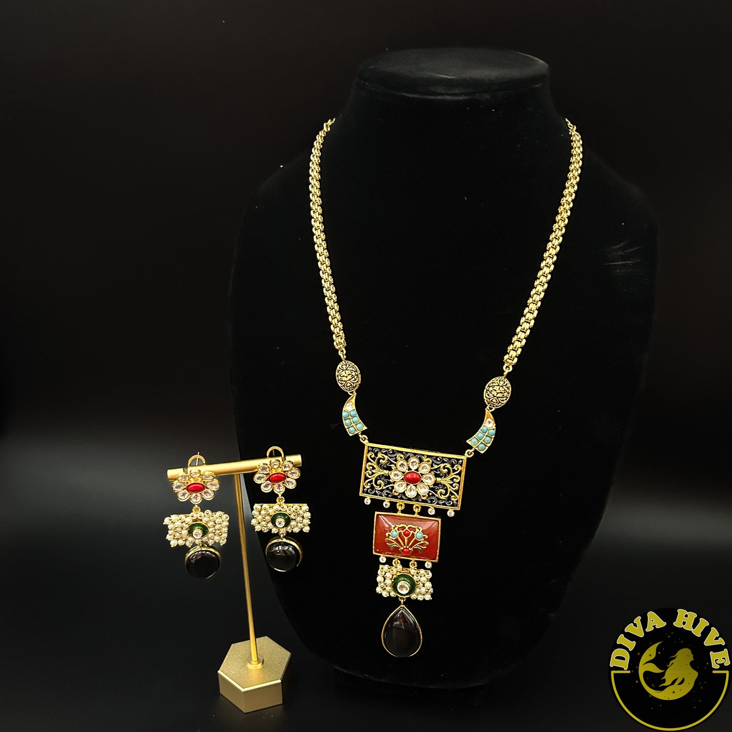 Manku Doublet Necklace | Sabyasachi Inspired Necklace - Necklace -carved stone, Doublet, Kundan, Necklace - Divahive