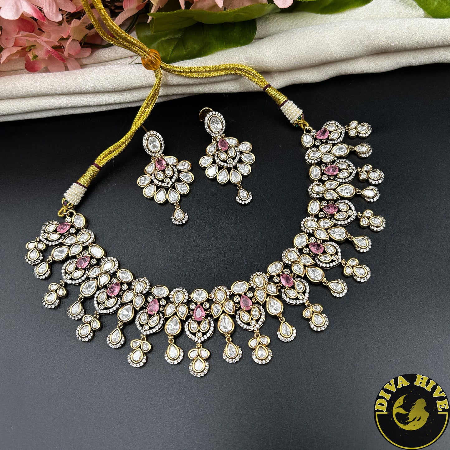 Suhani Kundan Necklace Set
