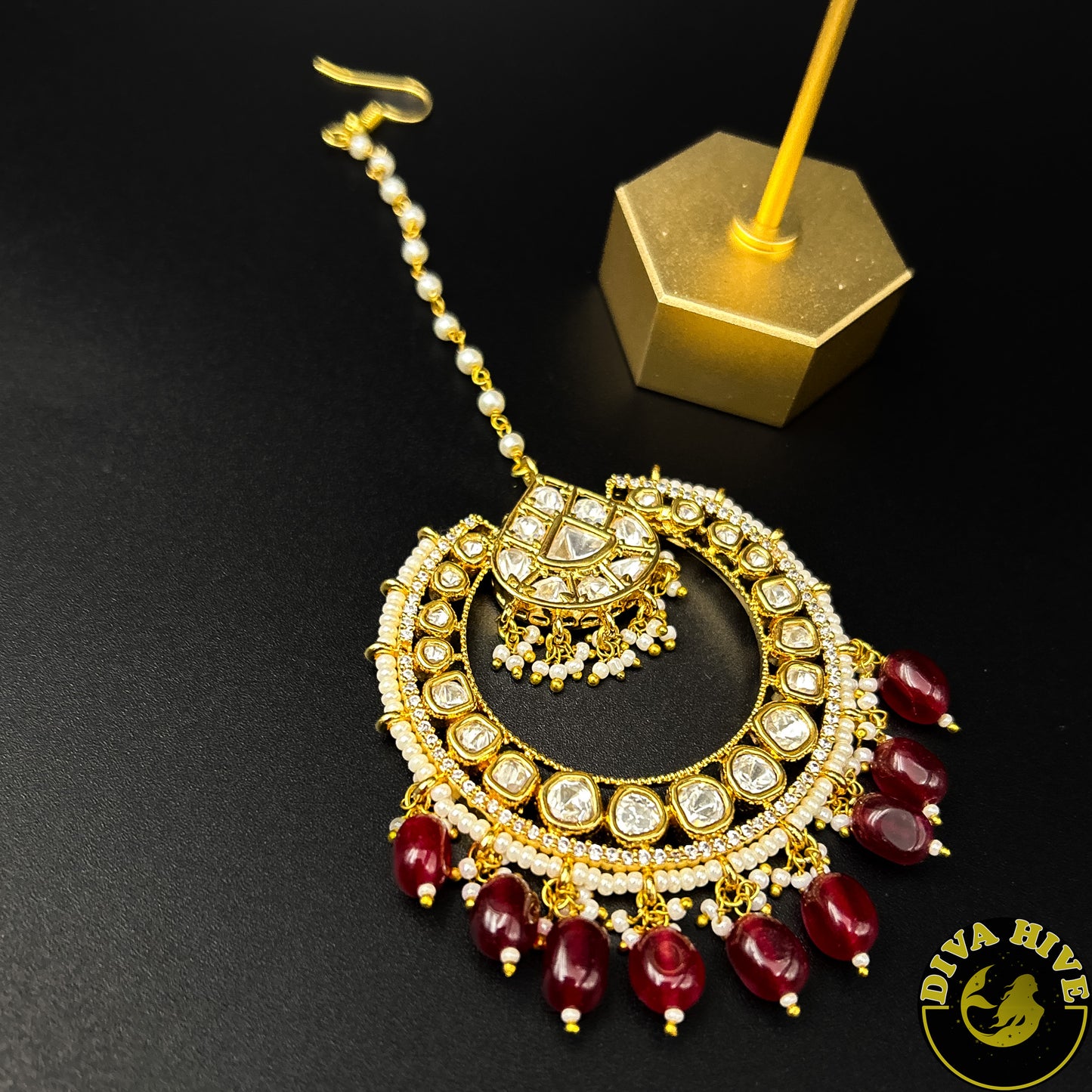 Gorgeous Chaandbali with Maangtikka - Earring -Earing, Earring, Kundan - Divahive
