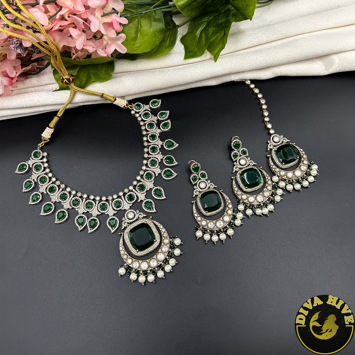 Suhani Moissanite and Doublet Necklace Set