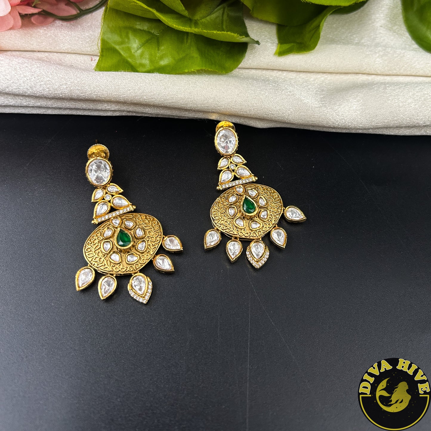 Mugdha Kundan Necklace