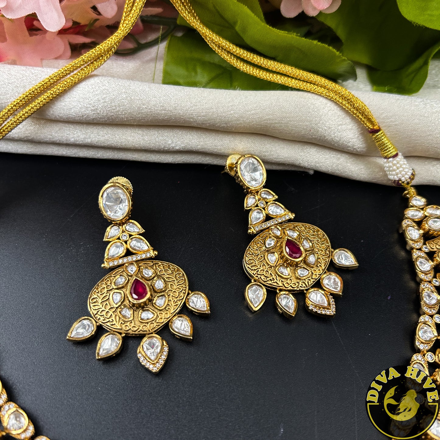 Mugdha Kundan Necklace