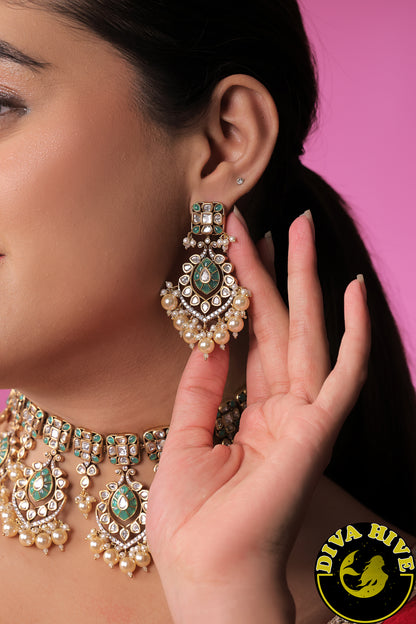 Mugdha Kundan Choker