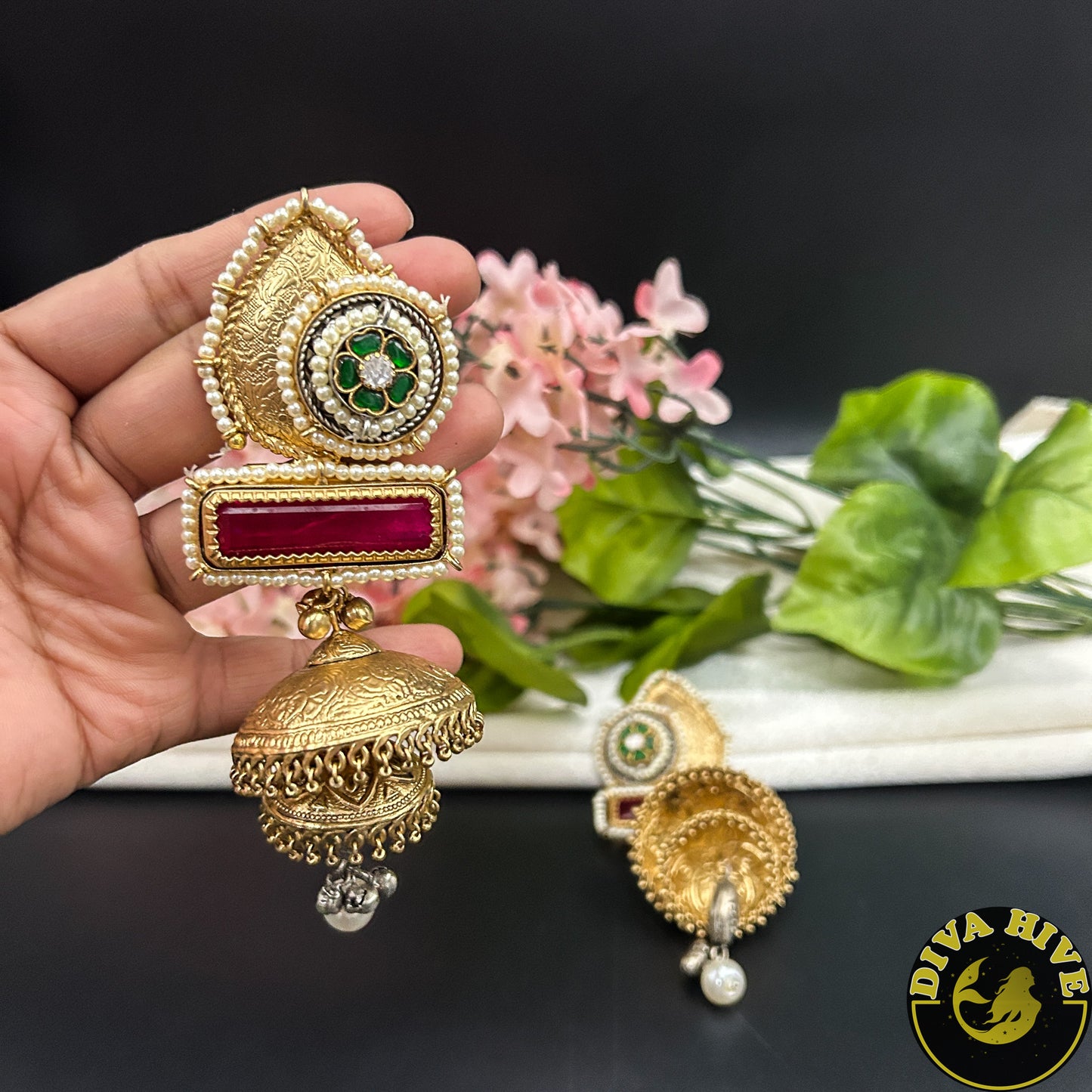 Aarzoo Statement Earring Jhumka
