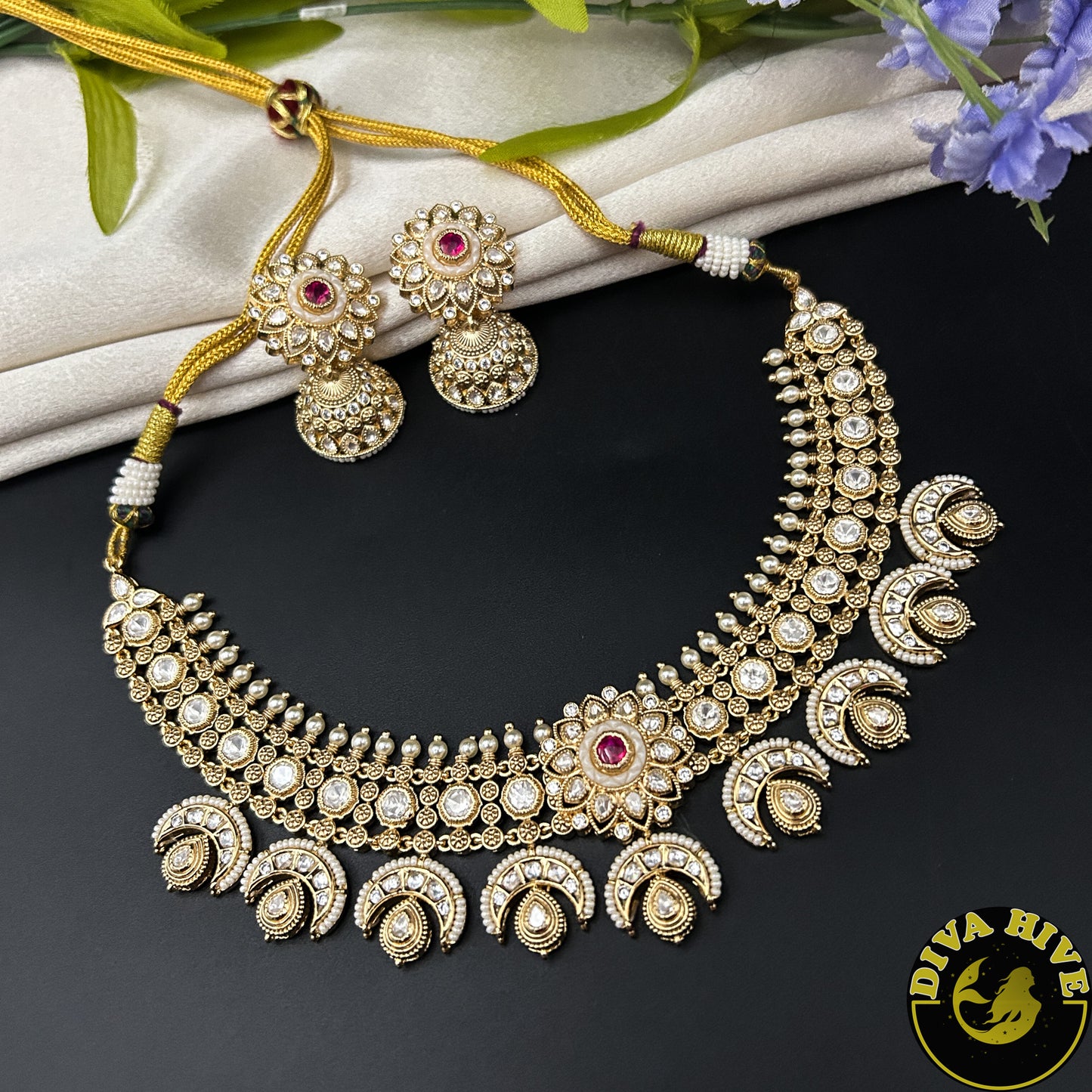 Zeenat Gold Plated Pachi Kundan Necklace - Necklace -["Diva Exclusive","Doublet","featured","Kundan","moissanite","Necklace"] - Divahive