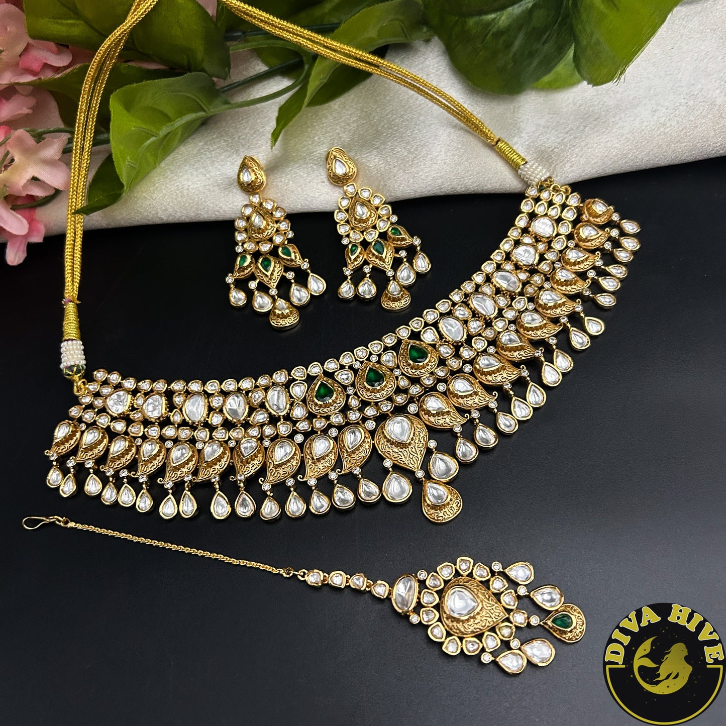 Mugdha Kundan Necklace -  -["24K Gold Plated","Diva Exclusive","featured","Kundan","Necklace"] - Divahive