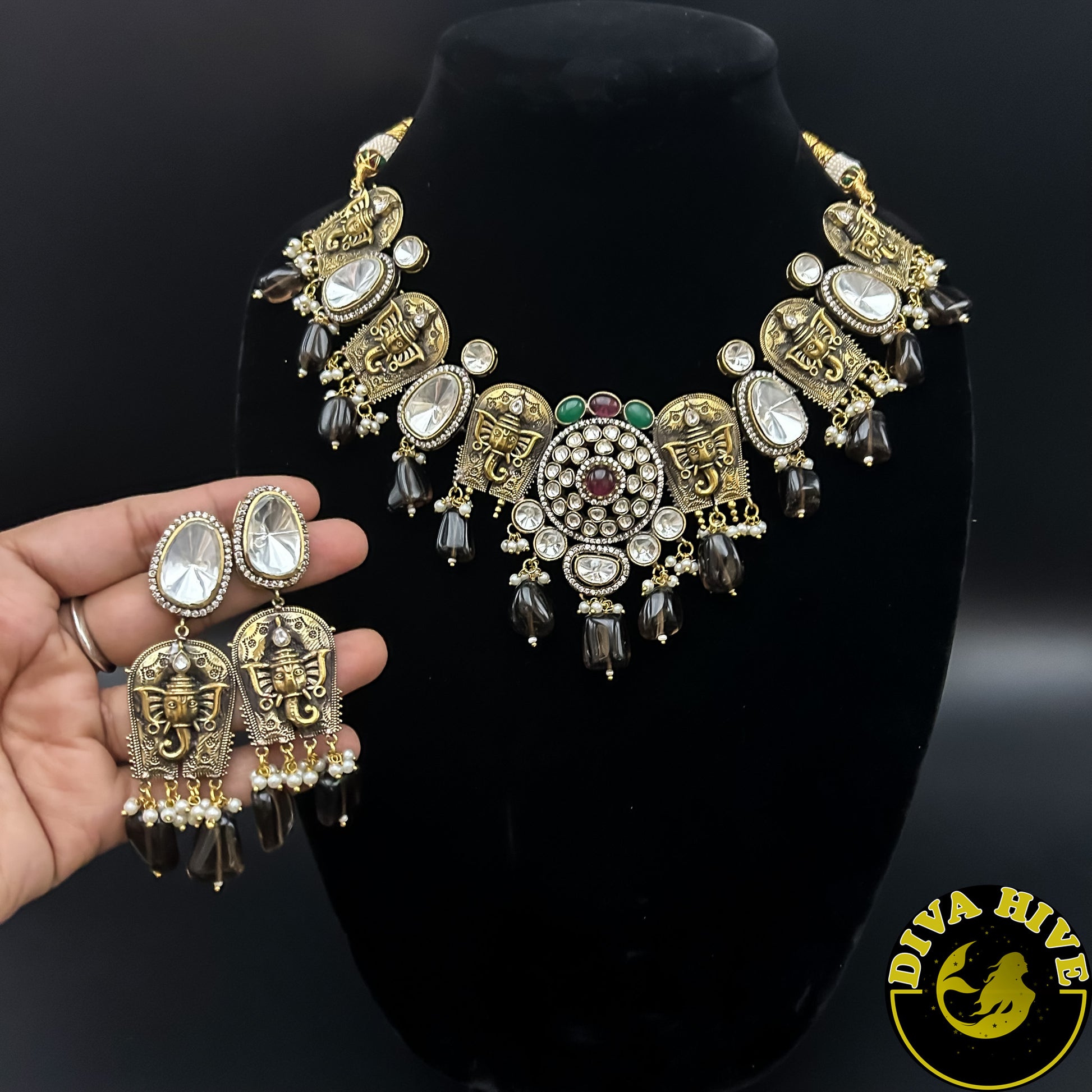 Handcrafted Ganesha Polki Necklace - Necklace -Kundan, MOP, Necklace, Polki - Divahive