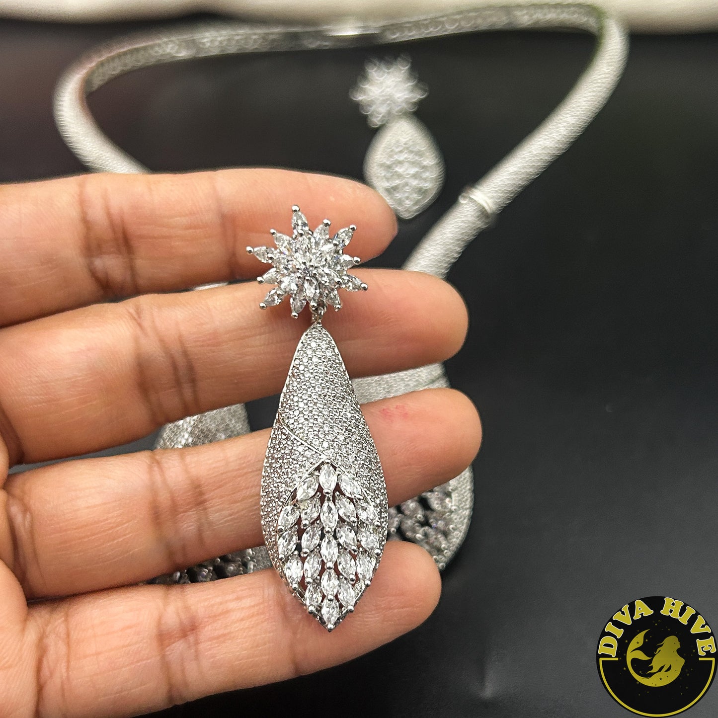 Kaynaat AD/CZ Dangling Hasli - Necklace -AD/CZ, Choker, Diva Exclusive, Necklace - Divahive