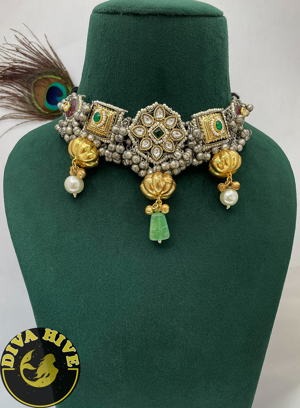 Diva Silver Gorgeous Choker | Tribal Jewelry - Necklace -["Choker","Diva Exclusive","Hasuli","Necklace","Silver"] - Divahive