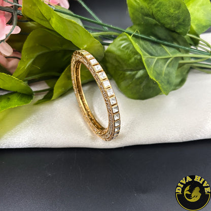 Zara Moissanite Bangle