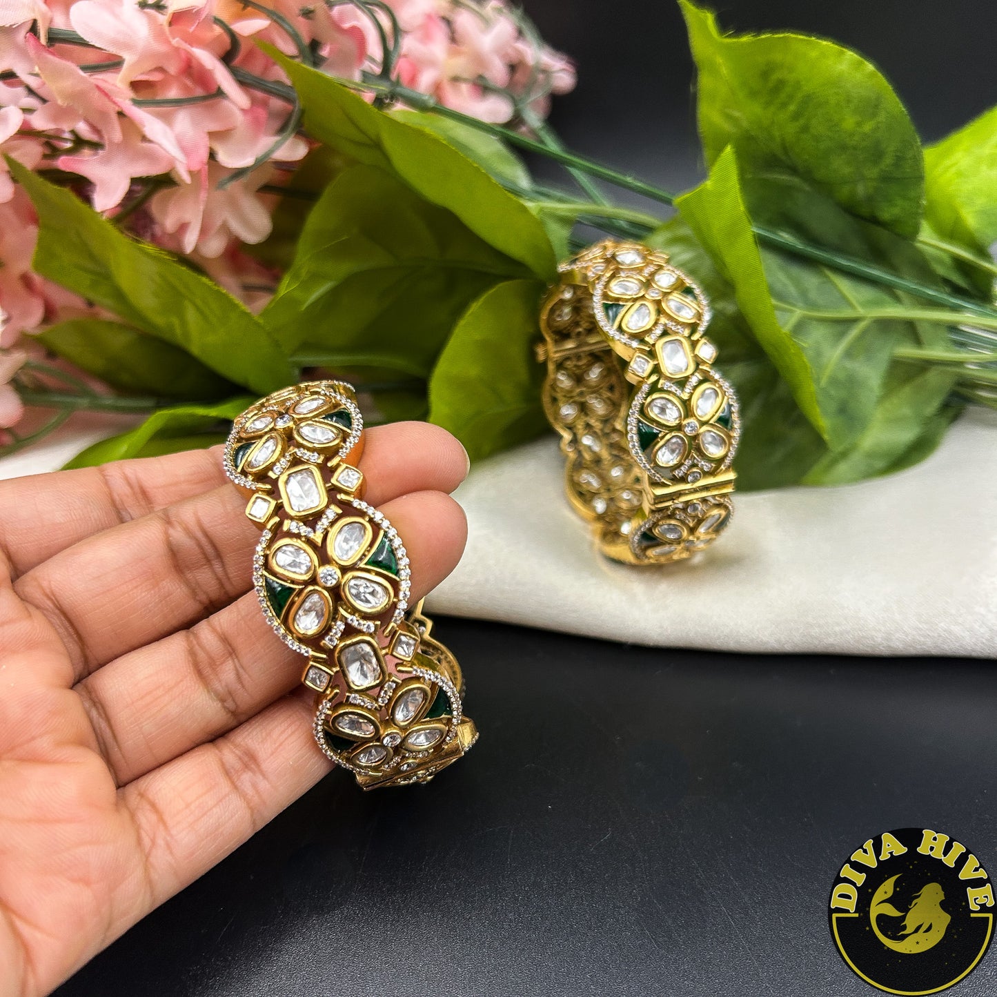 Pashmina Gold Plated Royal Foil Kundan Bangle