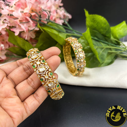 Kaynaat  Moissanite Bangle