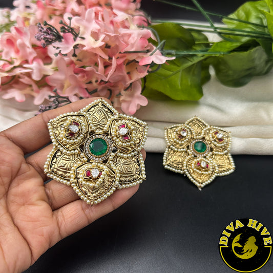 Nyraa Stud Earring