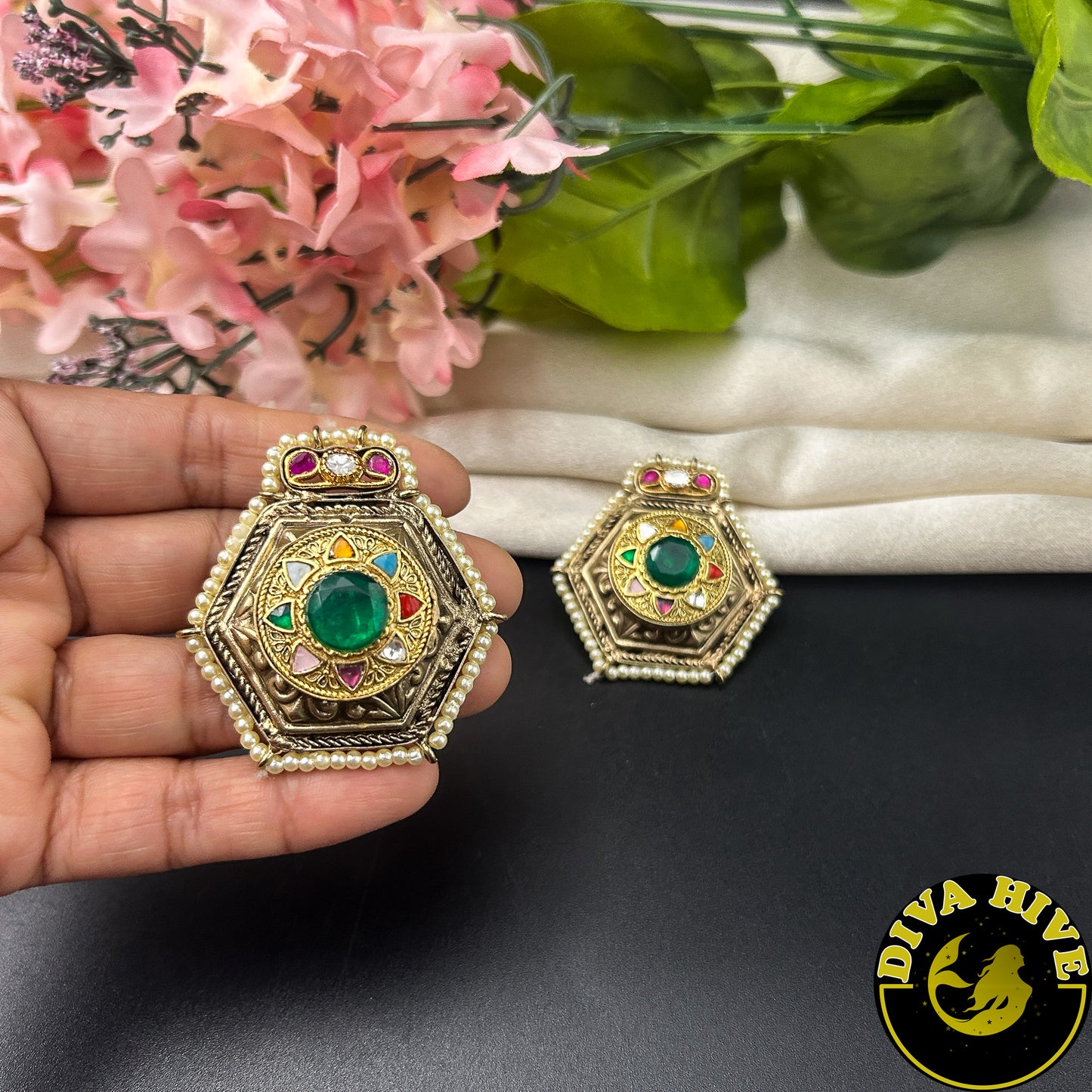 Myra Stud Earring