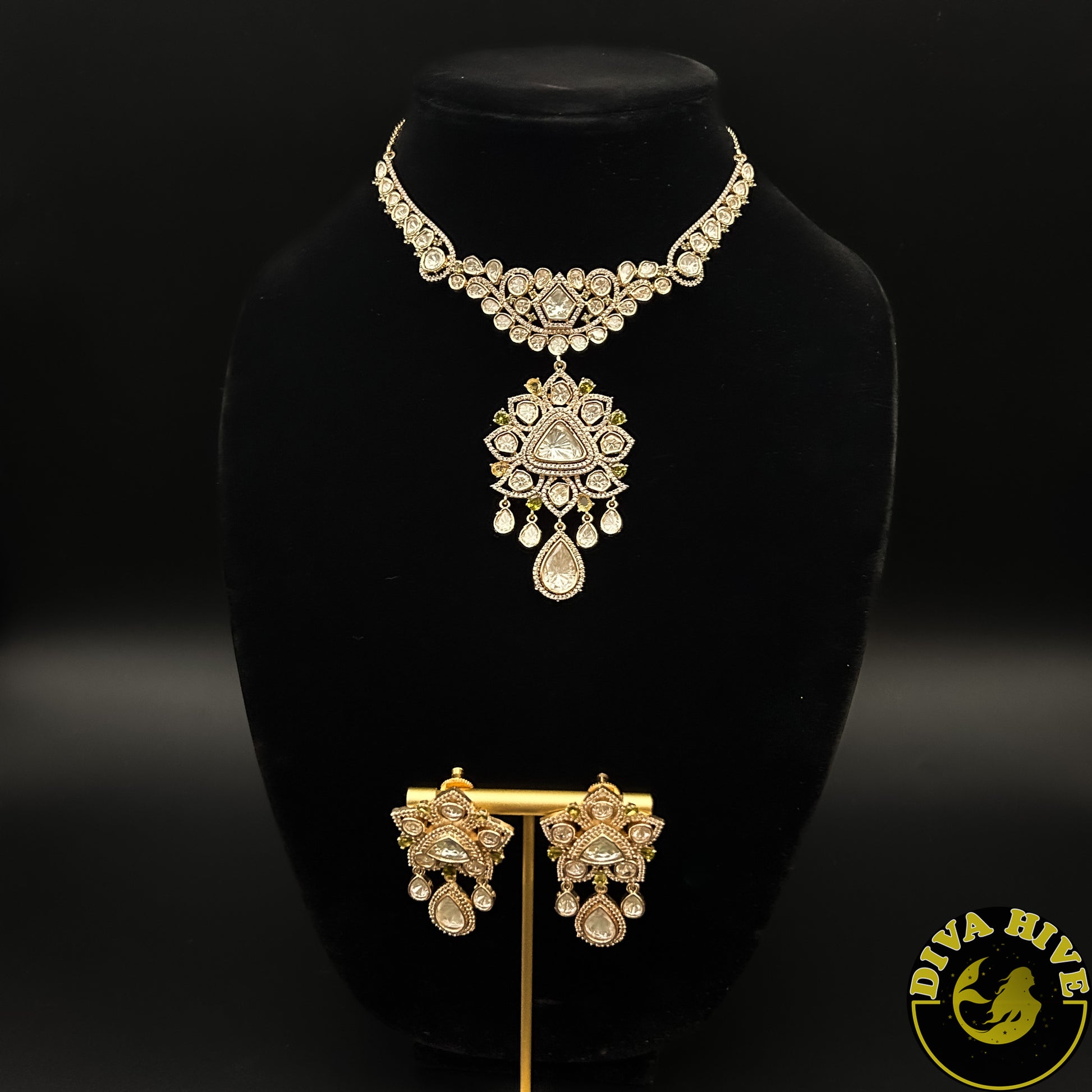 Statement Gold lookalike Kundan Necklace - Necklace -Choker, Kundan - Divahive