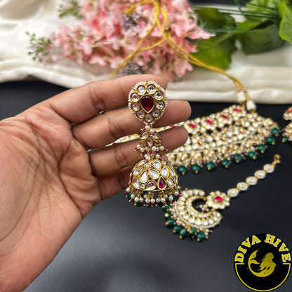 Zeenat Gold Plated Pachi Kundan Choker