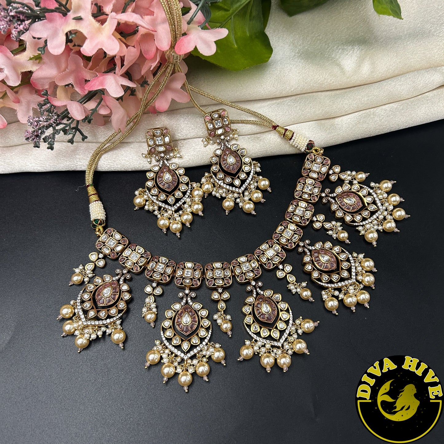 Mugdha Kundan Choker