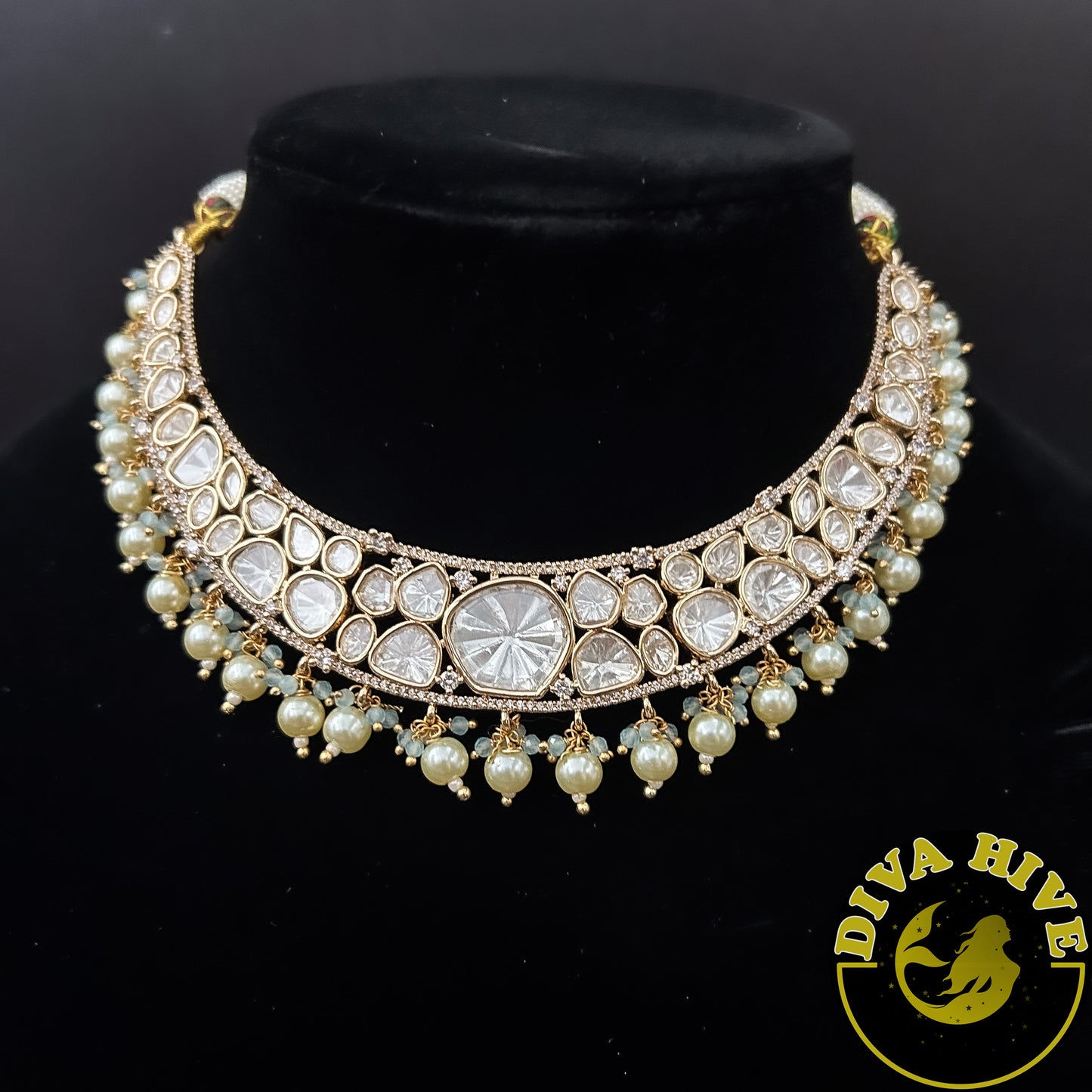 Kundan Hasli Style Necklace - Necklace -Kundan, Necklace - Divahive