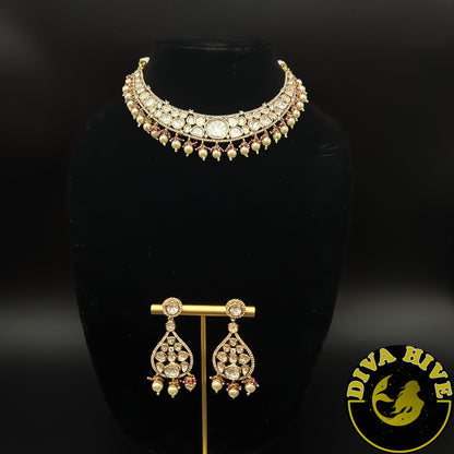 Kundan Hasli Style Necklace - Necklace -Kundan, Necklace - Divahive