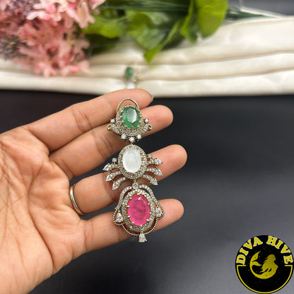 Inaaya Curve Necklace Set - Necklace -Choker, Doublet, Kundan, moissanite, Necklace - Divahive