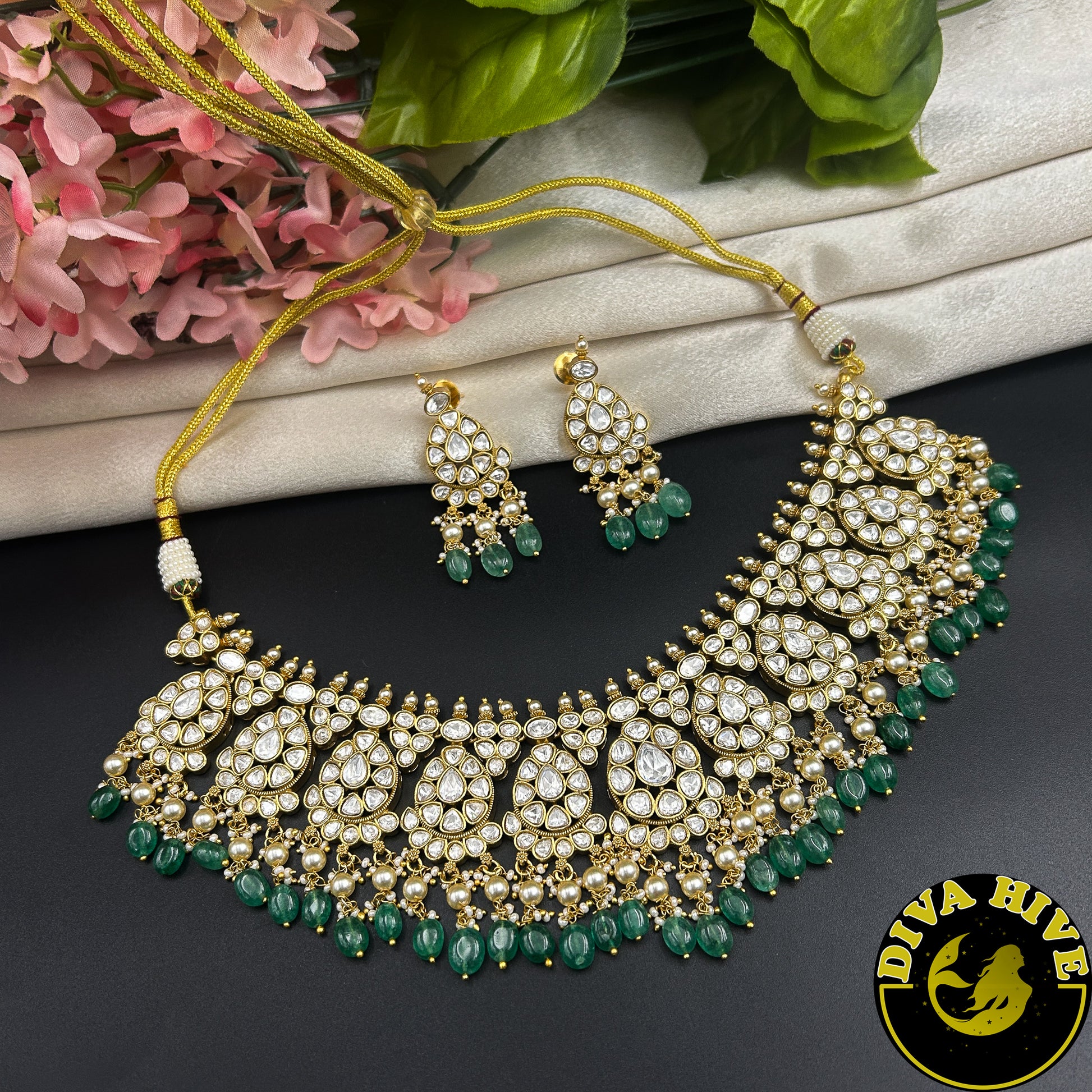 Noor Gold Choker Necklace - Necklace -Choker, Kundan, Necklace - Divahive