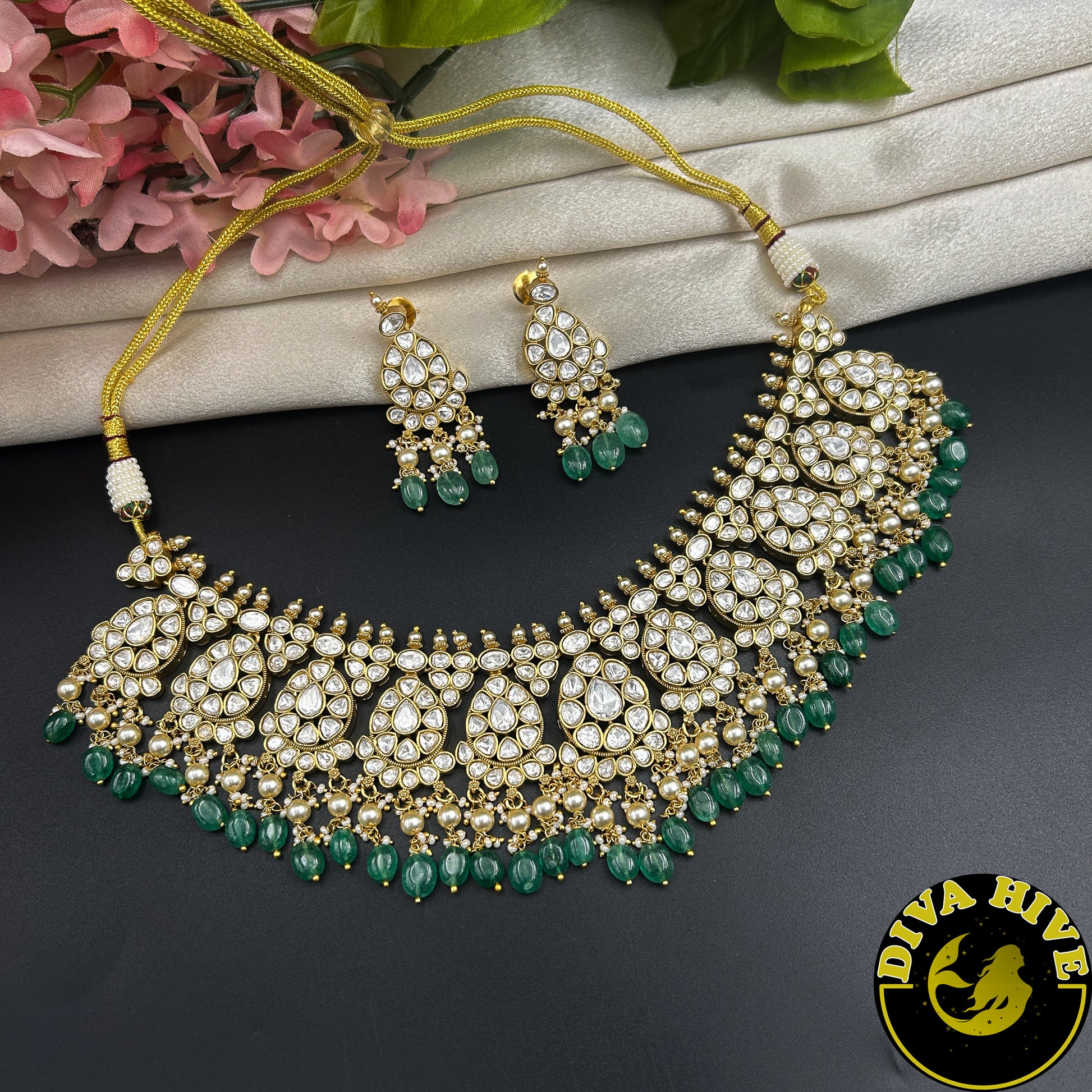 Noor Gold Choker Necklace - Necklace -Choker, Kundan, Necklace - Divahive