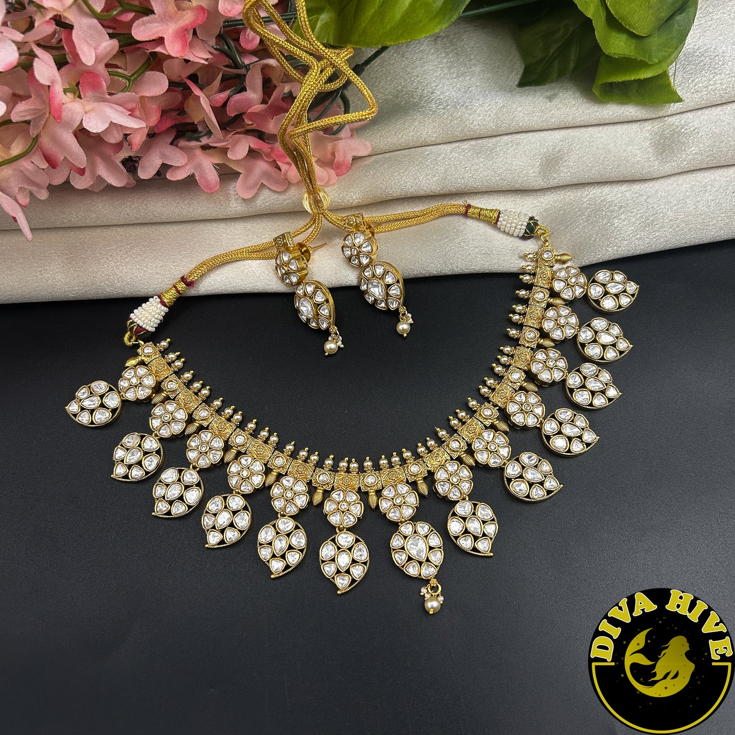 Noor Gold Choker Necklace