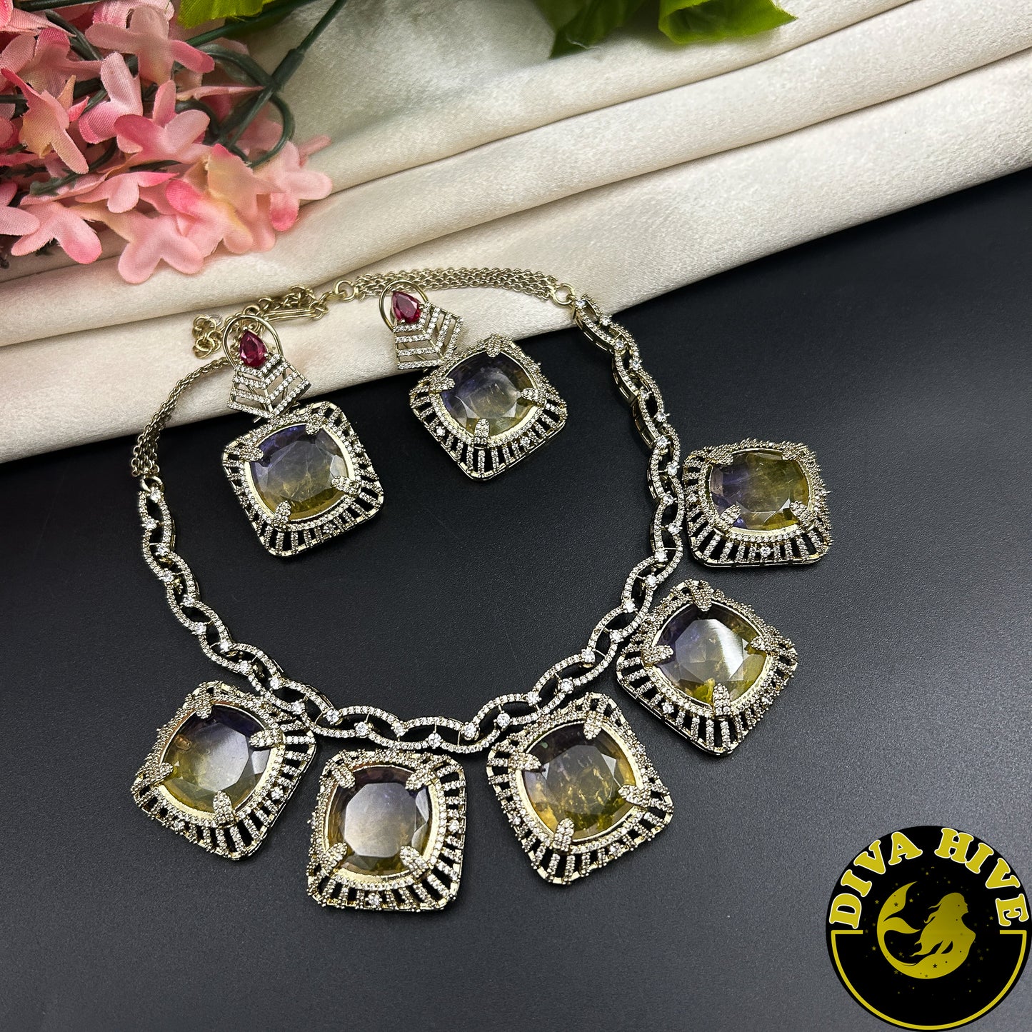 Ziya Stone Choker Set - Necklace -Choker, Doublet, Kundan, moissanite, Necklace - Divahive