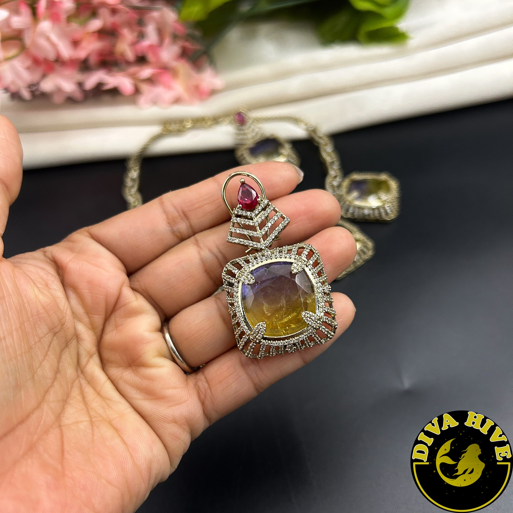 Ziya Stone Choker Set - Necklace -Choker, Doublet, Kundan, moissanite, Necklace - Divahive