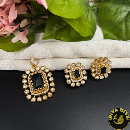 Nayra Pendant Set
