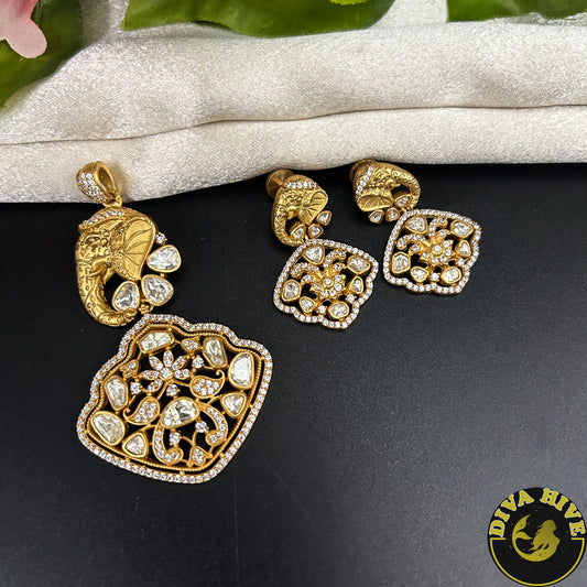 Aira Gaj Pendant Set