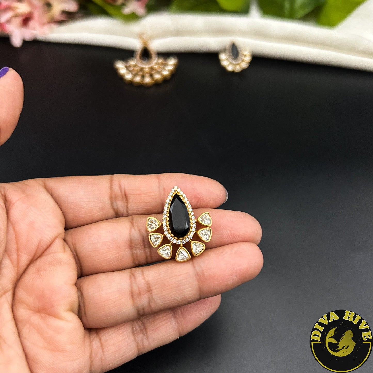 Inaaya 22K Gold Plated Pendant Set