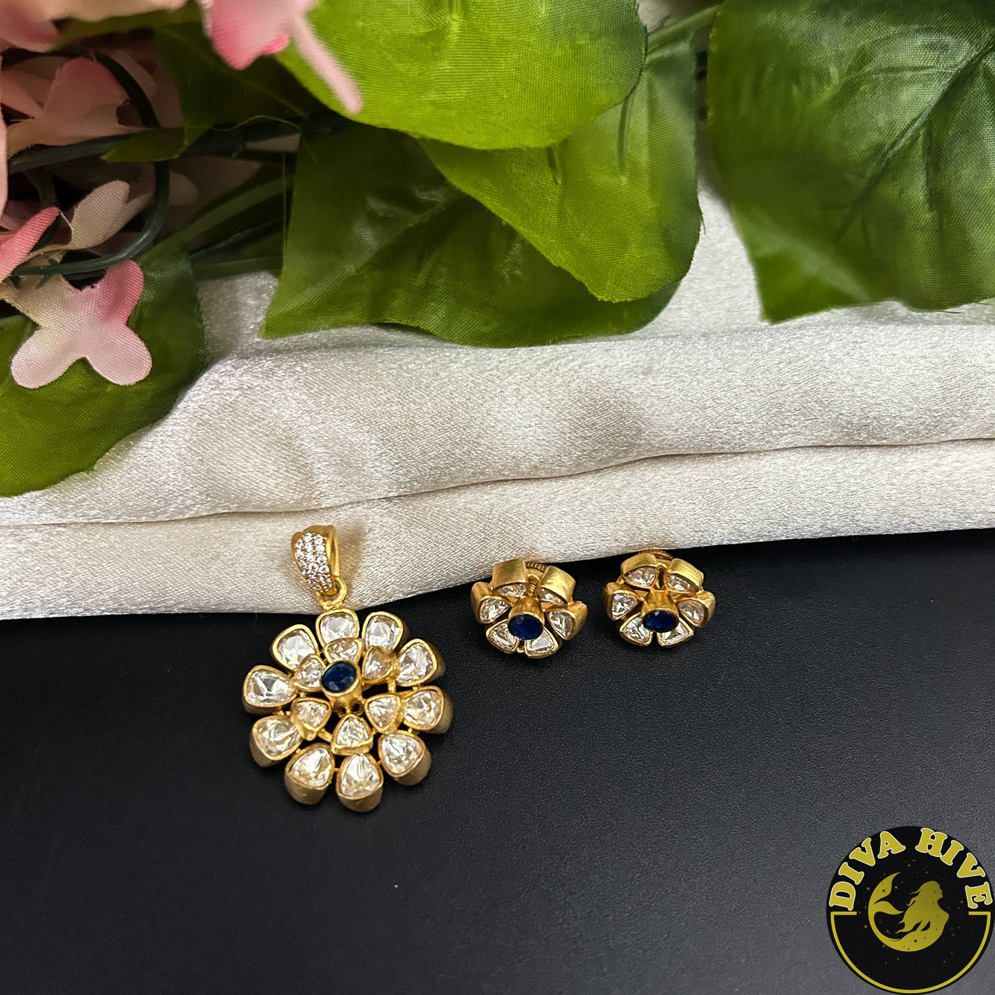 Aarohi 22K Gold Plated Pendant Set