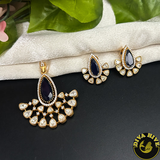 Inaaya 22K Gold Plated Pendant Set