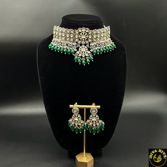 Elegant Kundan Choker Set - Necklace -Choker, Kundan, Necklace - Divahive