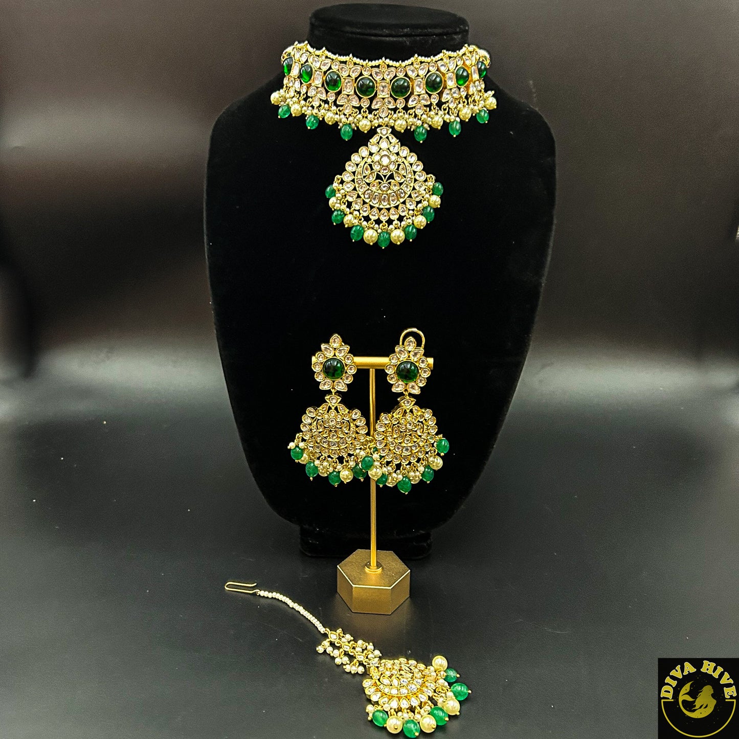 Designer Kundan Choker - Necklace -Choker, Kundan, Necklace - Divahive